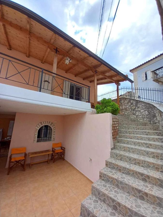 Вилла Gkoros House Old Town Химара Экстерьер фото