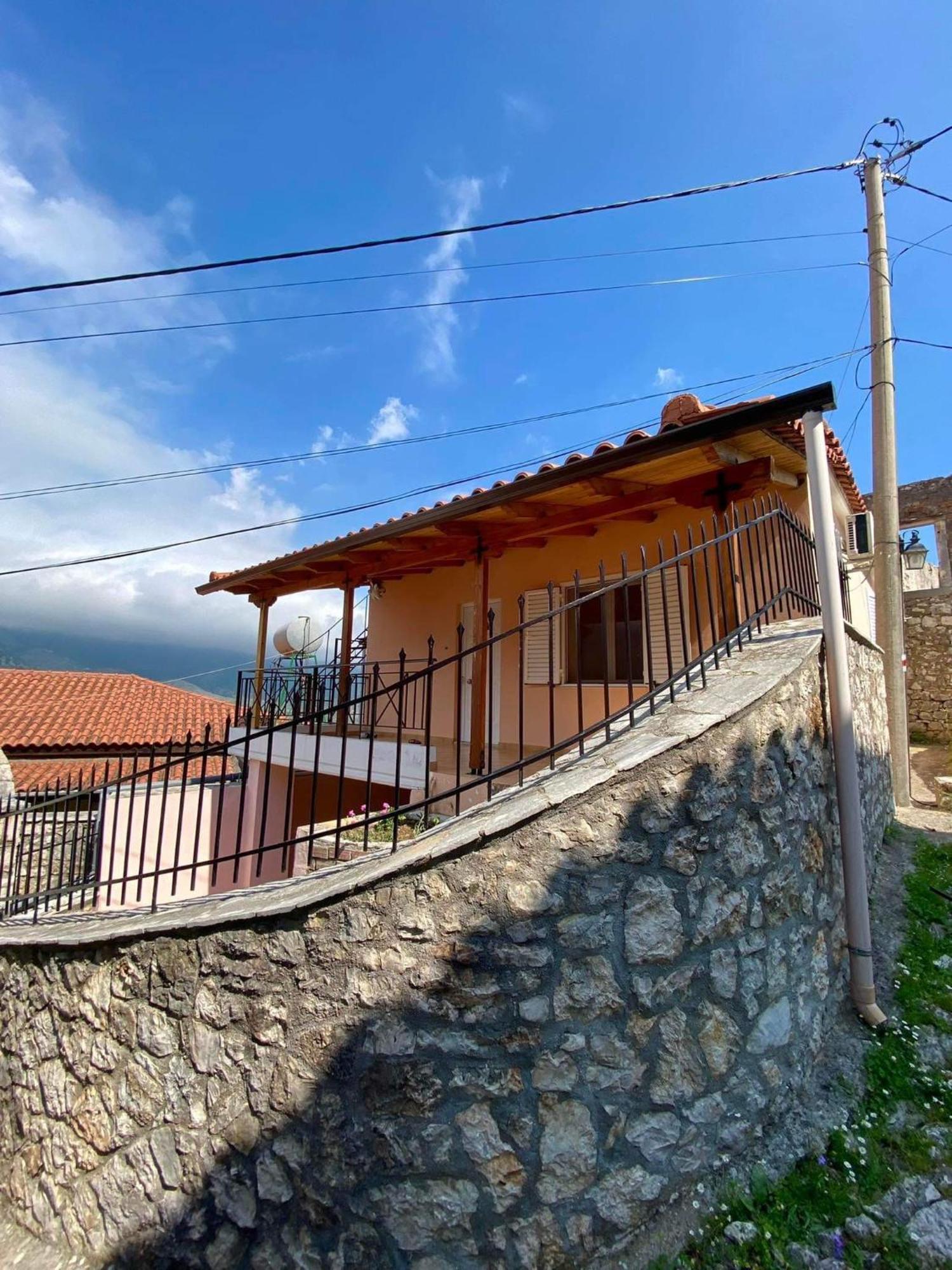 Вилла Gkoros House Old Town Химара Экстерьер фото